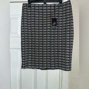 NWT, Adrianna Papell, Black & White Skirt, Size 10